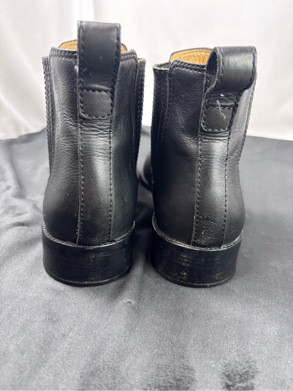 Madewell Black Leather Chelsea Ankle Boots Women’s 9.5 Pull On - Picture 7 of 11